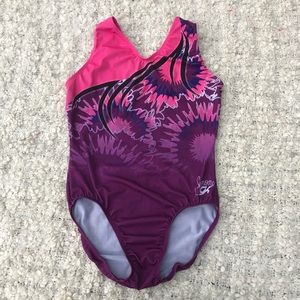 GK Simone Leotard